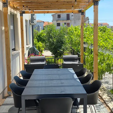 Summer House Le Vito *